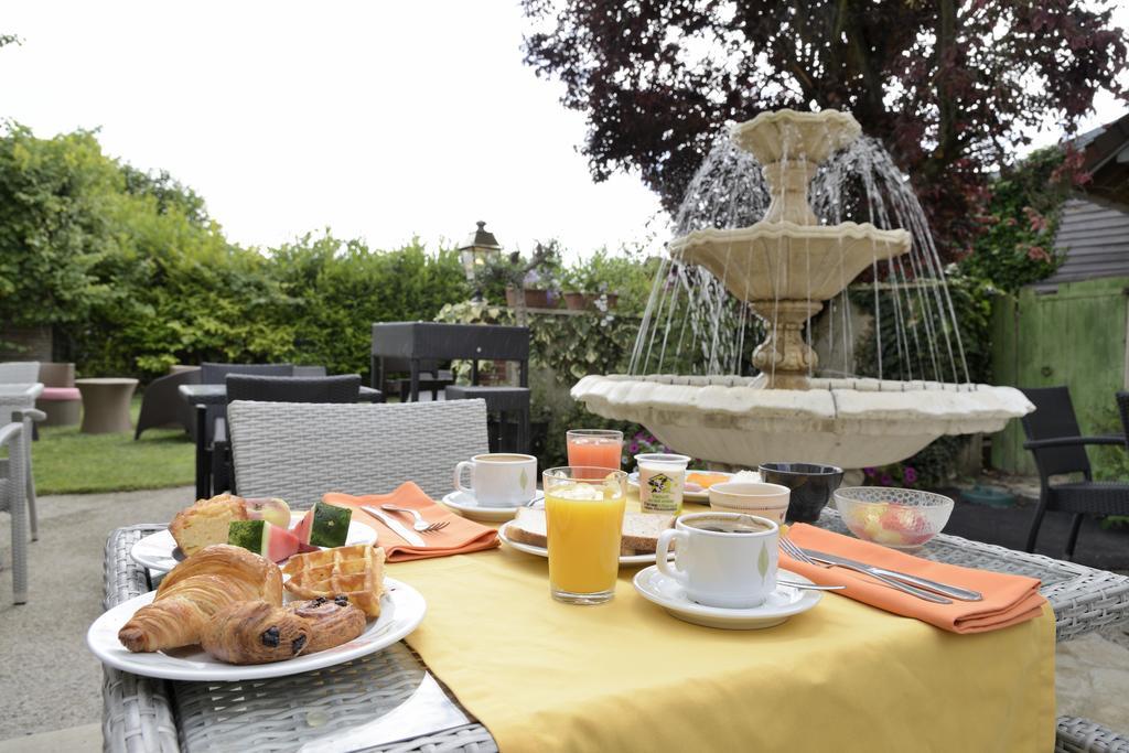 Hotel Logis Le Tadorne Piney Exterior foto