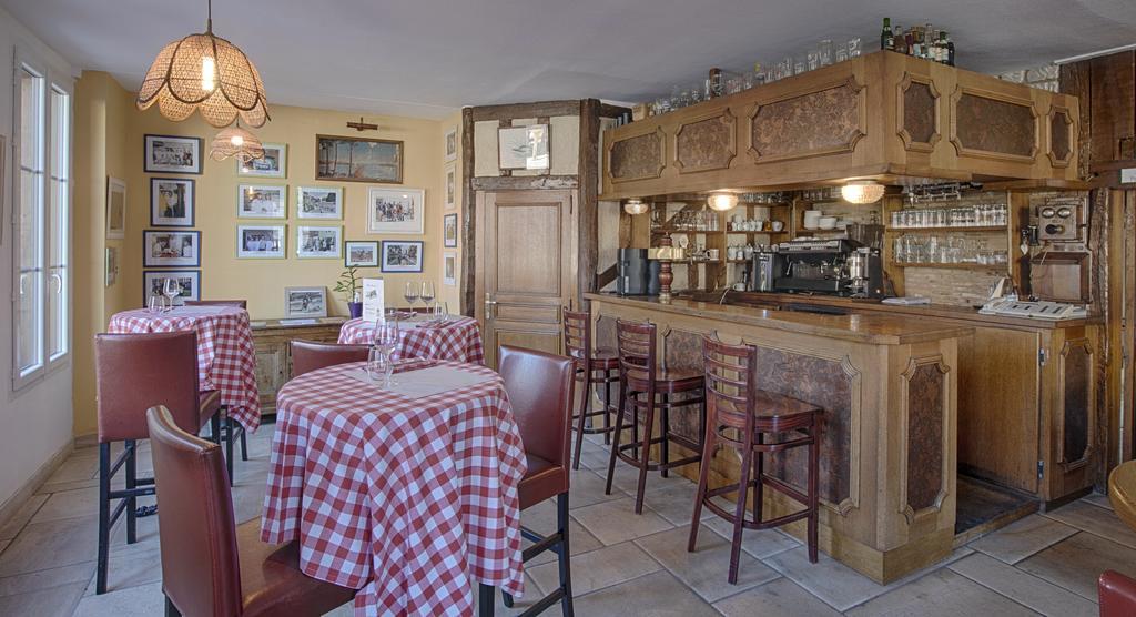 Hotel Logis Le Tadorne Piney Exterior foto